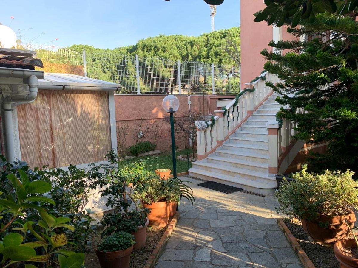 Dependance Di Rosa Maria Apartment